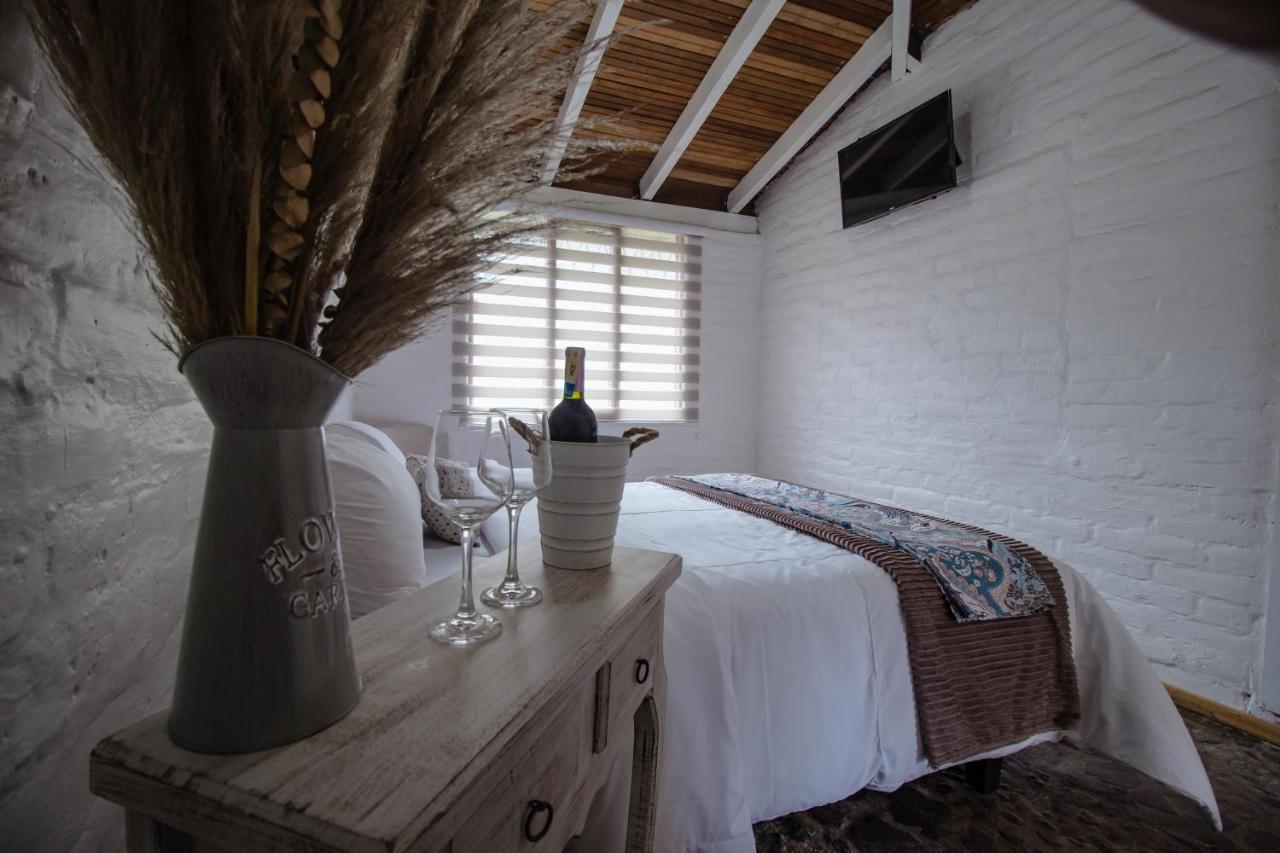 Rustic Quinta La Aurora Bed & Breakfast Banos  Exterior photo