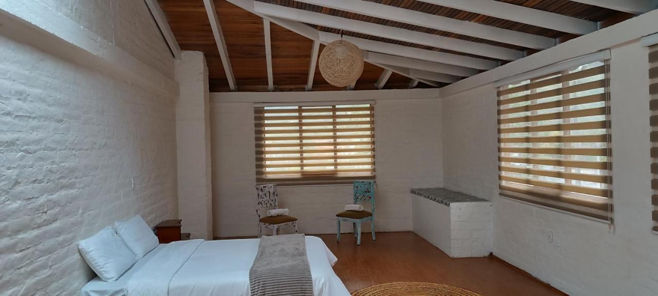Rustic Quinta La Aurora Bed & Breakfast Banos  Exterior photo